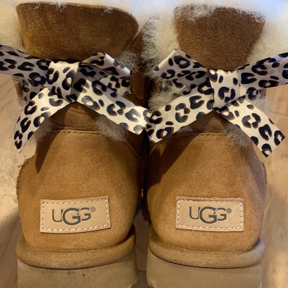 UGG